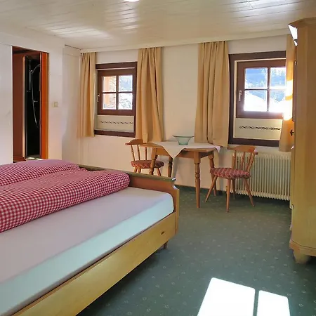 Haus Lacknerbrunn 325w *